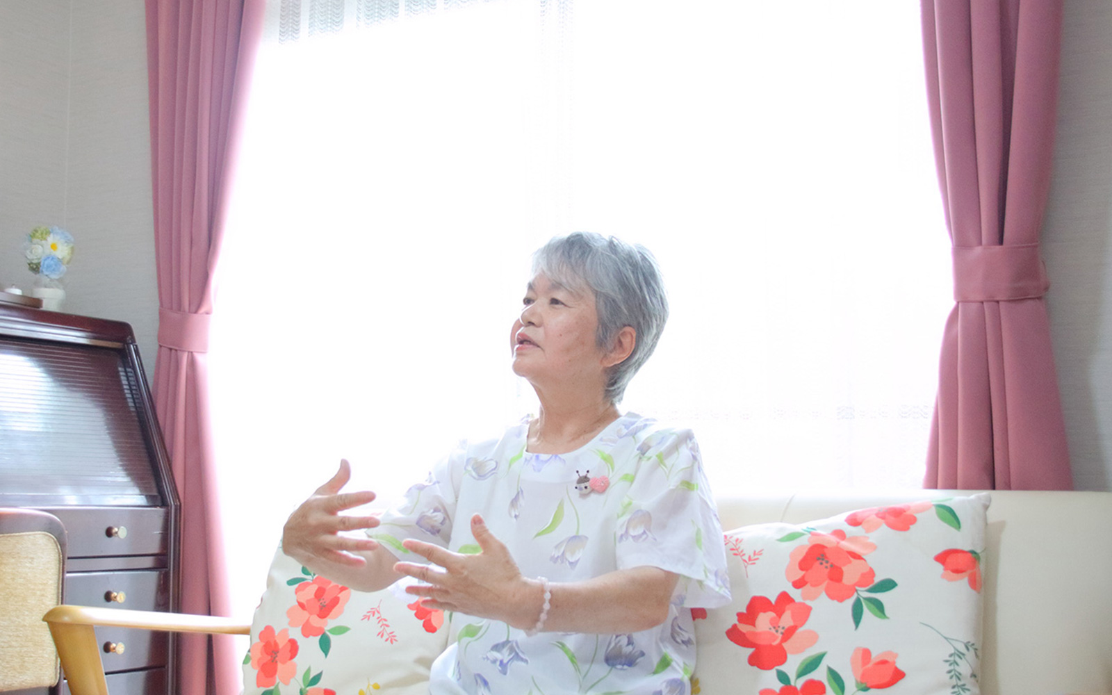 「抱っこを『してあげている』んじゃない、私たちが抱っこを『してもらっている』感覚になる」と語る河本美津子さん